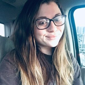 Meet your Posher, Eliza